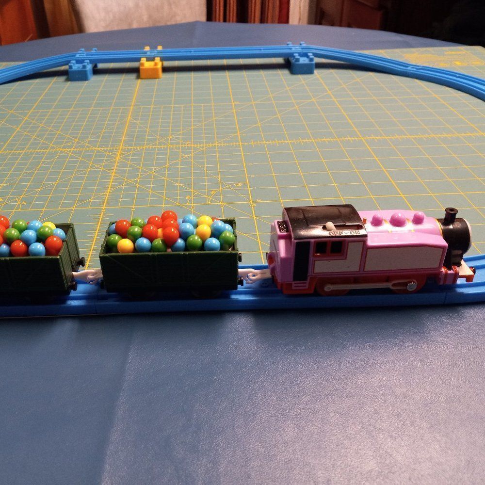 Track Master Engine Rosie and Green Balloon trucks